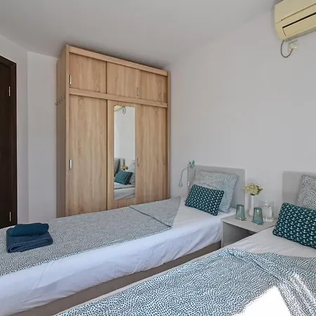 Via Sunride - Twin Maisonette By The Sea Apartman *